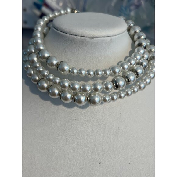 Cato Faux Pearl Memory Wire Choker Necklace Silver Tone Layered Adjustable - Picture 1 of 4